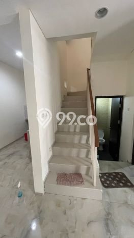 For Sale Rumah 3 Kamar Lokasi Strategis Bagus dan Strategis di Kelapa Dua For Sale Rumah 3 Kamar Lokasi Strategis Bagus dan Strategis di Kelapa Dua