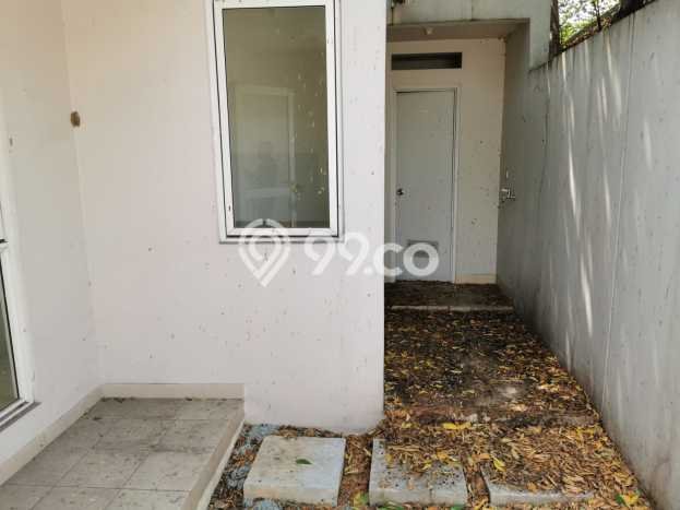 Rumah di Suvarna Sutera, Tangerang, Luas 136m2m² Bangunan 84m2m² Rumah di Suvarna Sutera, Tangerang, Luas 136m2m² Bangunan 84m2m²
