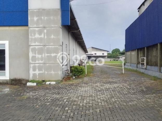 Komersial Favorit Dijual di Cengkareng Jakarta Barat Kawasan Pusat Bisnis Komersial Favorit Dijual di Cengkareng Jakarta Barat Kawasan Pusat Bisnis
