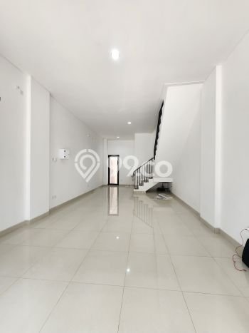 Area Ramai! Ruko Dijual di BSD untuk Bisnis Luas Bangunan 146m2 Area Ramai! Ruko Dijual di BSD untuk Bisnis Luas Bangunan 146m2