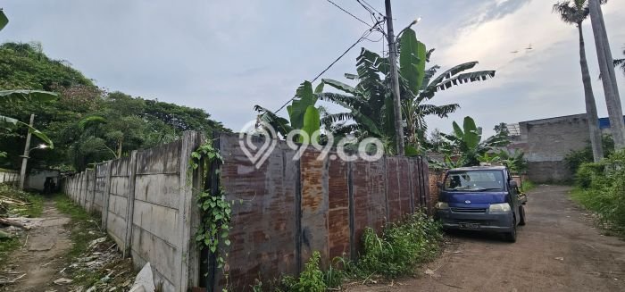 Tanah Investasi Dijual di Tangerang Selatan Punya Luas 839m2 Tanah Investasi Dijual di Tangerang Selatan Punya Luas 839m2