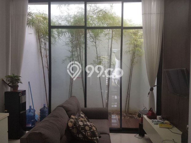 Jual Rumah Bagus Siap Huni LB 200m2 di Sukolilo, Surabaya Jual Rumah Bagus Siap Huni LB 200m2 di Sukolilo, Surabaya