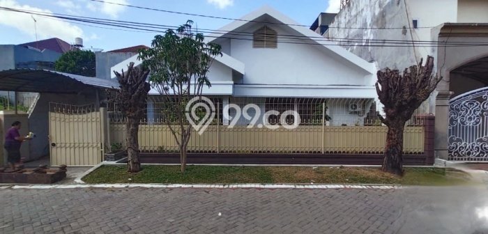 For Sale Rumah Mewah Exclusive di Gubeng, Surabaya For Sale Rumah Mewah Exclusive di Gubeng, Surabaya