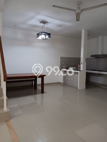 Rumah di Cengkareng, 2 KM, Lingkungan Tenang Rumah di Cengkareng, 2 KM, Lingkungan Tenang