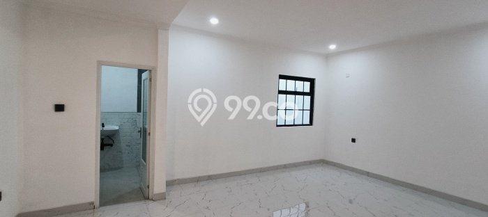 Kesempatan Investasi 4 Kamar Tidur dan 4 Kamar Mandi di Lokasi Strategis Cibubur, Bogor Kesempatan Investasi 4 Kamar Tidur dan 4 Kamar Mandi di Lokasi Strategis Cibubur, Bogor