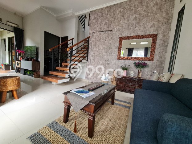 For Sale Rumah Elit Exclusive di Ciracas, Jakarta Timur For Sale Rumah Elit Exclusive di Ciracas, Jakarta Timur
