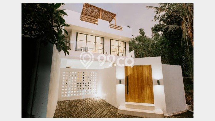 LOKASI STRATEGIS! Vila Kawasan , Luas 200m2m², Lokasi Strategis LOKASI STRATEGIS! Vila Kawasan , Luas 200m2m², Lokasi Strategis