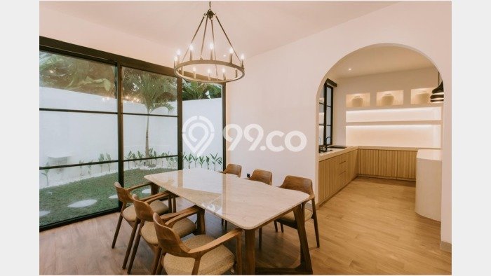 LOKASI STRATEGIS! Vila Kawasan , Luas 200m2m², Lokasi Strategis LOKASI STRATEGIS! Vila Kawasan , Luas 200m2m², Lokasi Strategis