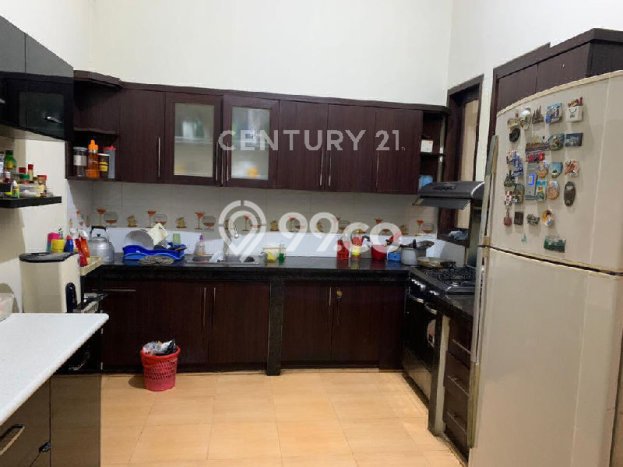 Ready to Use! Luxury House LT 174m2 Desain Elegan di Rawamangun Ready to Use! Luxury House LT 174m2 Desain Elegan di Rawamangun