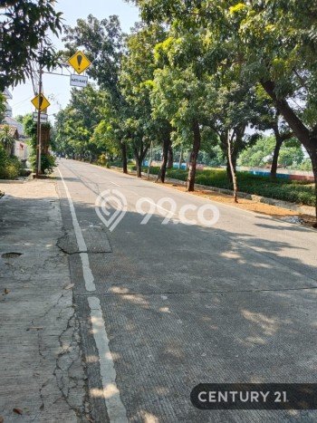 Siap Huni Rumah Mewah 8 Kamar di Koja Dekat ke Mana Pun Siap Huni Rumah Mewah 8 Kamar di Koja Dekat ke Mana Pun
