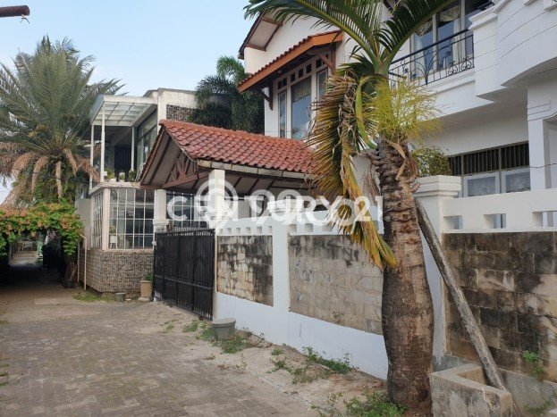 Dijual Rumah Strategis Bagus Punya 3 KT di Cinere Depok SHM Dijual Rumah Strategis Bagus Punya 3 KT di Cinere Depok SHM