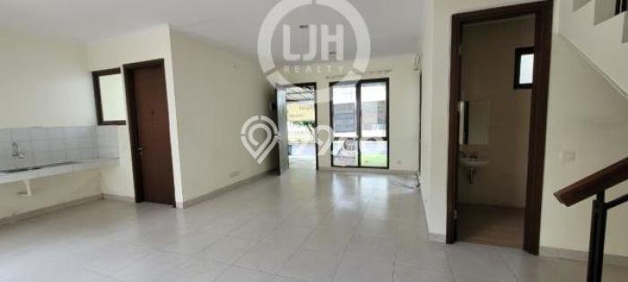 Jual Rumah Mewah Elegan Dengan View Cantik di BSD, Tangerang Jual Rumah Mewah Elegan Dengan View Cantik di BSD, Tangerang