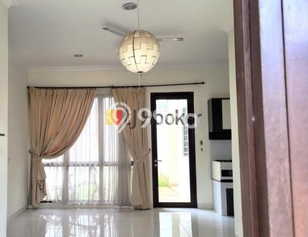 Rumah di BSD City, Akses ke Pusat Kota, 3 KT, LT 128m² LB 90m² Rumah di BSD City, Akses ke Pusat Kota, 3 KT, LT 128m² LB 90m²