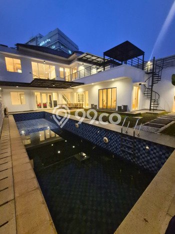 For Sale! Luxury House LT 480m2 Desain Modern di Alam Sutera For Sale! Luxury House LT 480m2 Desain Modern di Alam Sutera