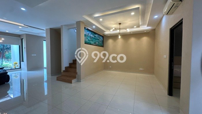 Rumah Mewah LB 200m2 Siap Pakai Desain Elegan di Alam Sutera, Tangerang Rumah Mewah LB 200m2 Siap Pakai Desain Elegan di Alam Sutera, Tangerang