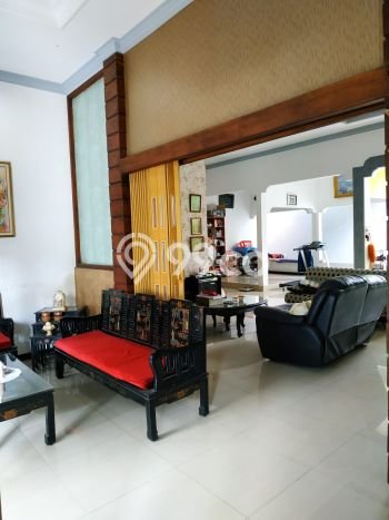 Hunian Mewah Dijual LT 565m2 di Banjarsari, Solo Hunian Mewah Dijual LT 565m2 di Banjarsari, Solo