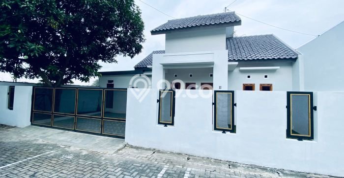 Rumah di Gentan, LT 116m², LB 100m² Rumah di Gentan, LT 116m², LB 100m²