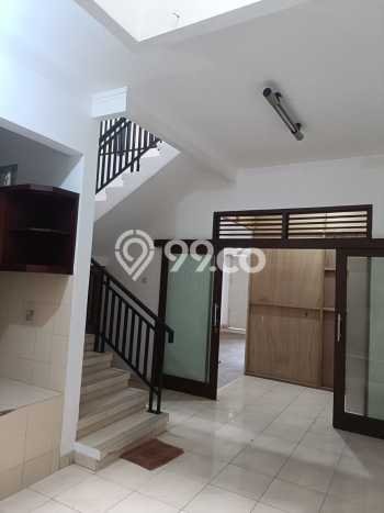 SEWA TERBAIK! Ruko Kawasan Lengkong, Luas 160m², Jalan Strategis SEWA TERBAIK! Ruko Kawasan Lengkong, Luas 160m², Jalan Strategis