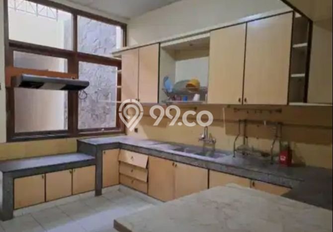 Jarang Ada! Rumah Sewa 8 Kamar Nyaman Siap Huni Turangga Jarang Ada! Rumah Sewa 8 Kamar Nyaman Siap Huni Turangga