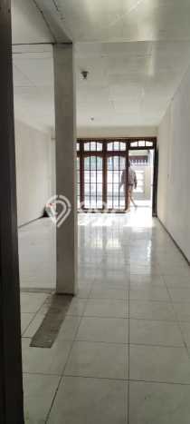 GOOD DEAL! Rumah di Bojongloa Kidul, 2 KT, Siap Huni, LT 135m² Bangunan 150m² GOOD DEAL! Rumah di Bojongloa Kidul, 2 KT, Siap Huni, LT 135m² Bangunan 150m²