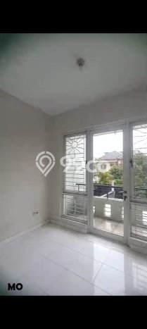 Rumah Disewakan Jakarta Timur LT 171m2 LB 110m2 Area Cibubur Rumah Disewakan Jakarta Timur LT 171m2 LB 110m2 Area Cibubur