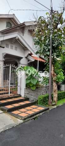 Hunian Mewah LB 900m2 Siap Huni Desain Elegan di Bintaro, Jakarta Selatan Hunian Mewah LB 900m2 Siap Huni Desain Elegan di Bintaro, Jakarta Selatan