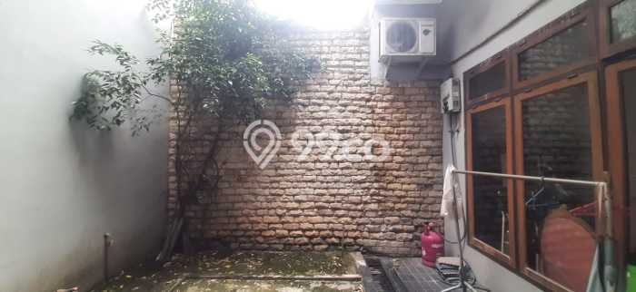 Siap Huni Hunian Elit 5 Kamar di Kebayoran Baru Dekat ke Mana Pun Siap Huni Hunian Elit 5 Kamar di Kebayoran Baru Dekat ke Mana Pun
