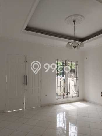 Rumah Modern Minimalis 4 Kamar Siap Huni di Ciputat Rumah Modern Minimalis 4 Kamar Siap Huni di Ciputat