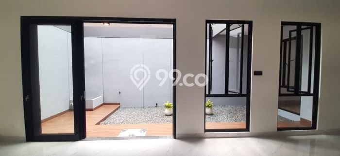 Rumah Luxury Modern Siap Huni di Bintaro Tangerang Selatan Rumah Luxury Modern Siap Huni di Bintaro Tangerang Selatan