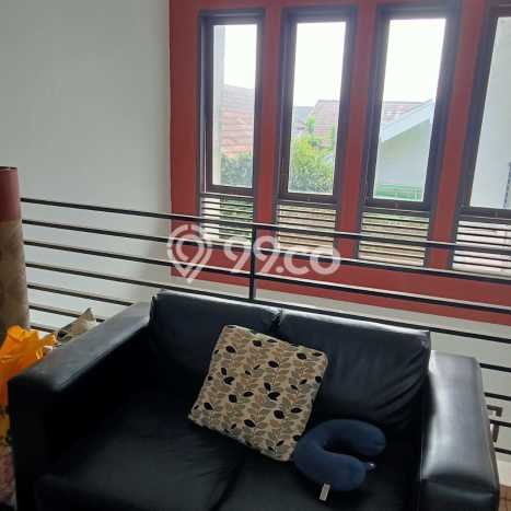 Rumah Elit Modern Tanpa Renovasi di Bintaro Jakarta Selatan Rumah Elit Modern Tanpa Renovasi di Bintaro Jakarta Selatan