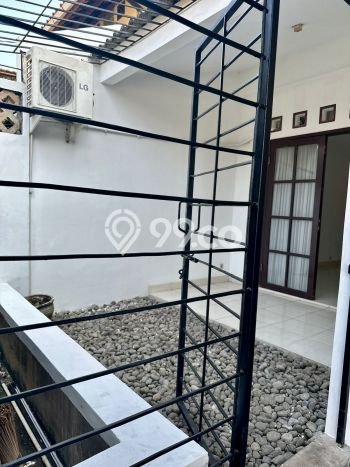 For Sale Rumah 4 Kamar Lokasi Ideal Nyaman dan Strategis di Ciputat For Sale Rumah 4 Kamar Lokasi Ideal Nyaman dan Strategis di Ciputat