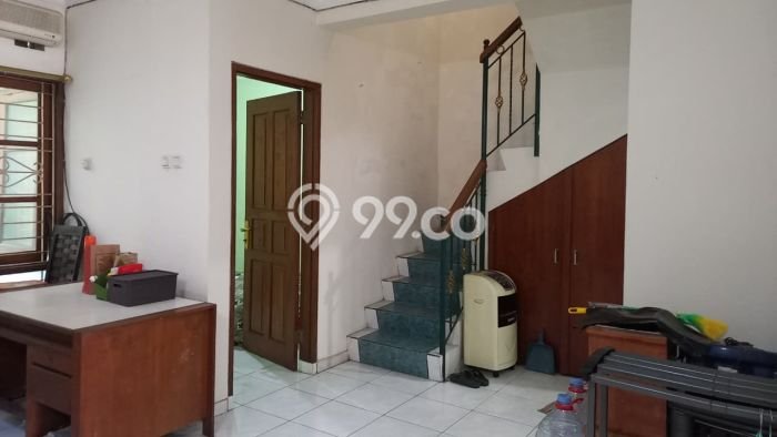 Hunian Elit LB 150m2 Siap Pakai Desain Elegan di Bintaro, Tangerang Selatan Hunian Elit LB 150m2 Siap Pakai Desain Elegan di Bintaro, Tangerang Selatan