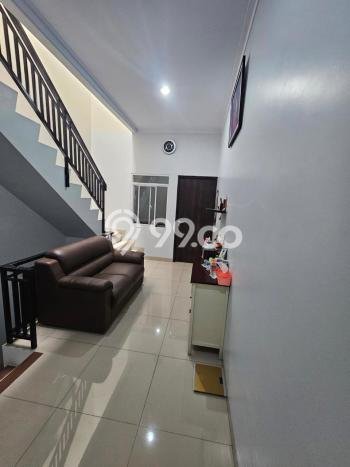 For Sale Hunian Rumah Nyaman 4 Kamar di Tanjung Duren, Jakarta Barat For Sale Hunian Rumah Nyaman 4 Kamar di Tanjung Duren, Jakarta Barat