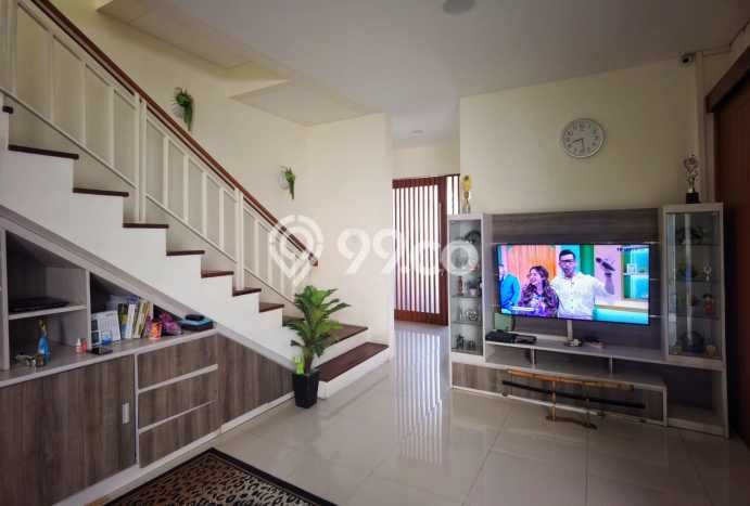 Rumah Eksklusif Siap Huni LT 133m2 di Wiyung, Surabaya Rumah Eksklusif Siap Huni LT 133m2 di Wiyung, Surabaya