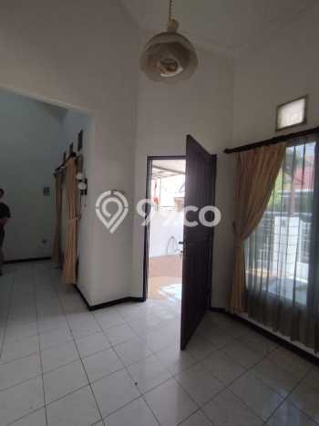 Dijual Cepat Rumah Favorit Siap Huni LB 90m2 di Wiyung, Surabaya Dijual Cepat Rumah Favorit Siap Huni LB 90m2 di Wiyung, Surabaya
