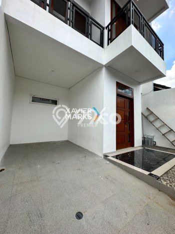 Rumah Modern Cantik 3 Kamar Bisa Langsung Pindah di Blimbing Rumah Modern Cantik 3 Kamar Bisa Langsung Pindah di Blimbing
