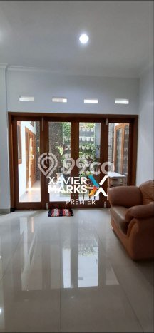 Siap Huni Hunian Elit 6 Kamar di Soekarno Hatta Dekat ke Mana Saja Siap Huni Hunian Elit 6 Kamar di Soekarno Hatta Dekat ke Mana Saja