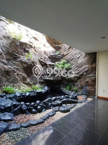 For Sale! Premium House LT 400m2 Desain Elegan di Dieng For Sale! Premium House LT 400m2 Desain Elegan di Dieng