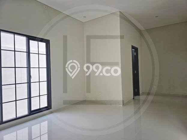 Rumah Lokasi Strategis di , Malang, LT 200m2m² LB 250m2m² Rumah Lokasi Strategis di , Malang, LT 200m2m² LB 250m2m²