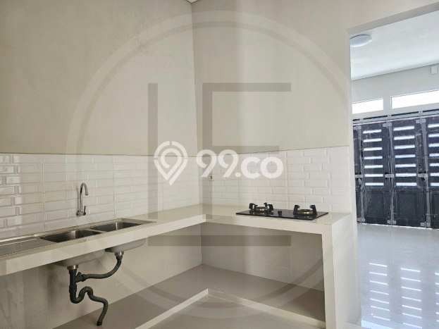 Rumah Lokasi Strategis di , Malang, LT 200m2m² LB 250m2m² Rumah Lokasi Strategis di , Malang, LT 200m2m² LB 250m2m²