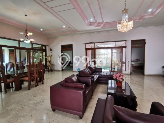 Siap Huni Hunian Elit 6 Kamar di Klojen Dekat ke Mana Saja Siap Huni Hunian Elit 6 Kamar di Klojen Dekat ke Mana Saja
