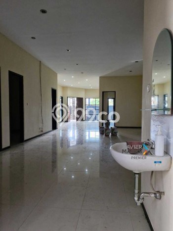 Unit Komersial Dijual di Blimbing Malang 300m2 Unit Komersial Dijual di Blimbing Malang 300m2