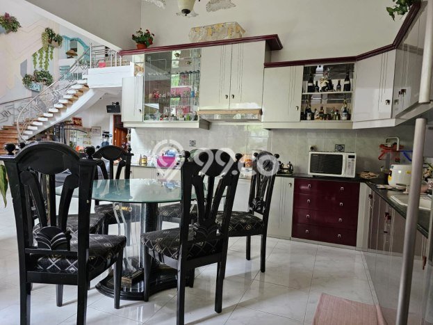 Jual Rumah Luas Elegan Dengan View Cantik di Tidar, Malang Jual Rumah Luas Elegan Dengan View Cantik di Tidar, Malang