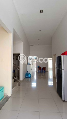Rumah area , Malang, LT 300m2m² LB 201m2m² Rumah area , Malang, LT 300m2m² LB 201m2m²