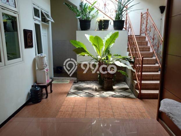 Rumah Asri 3 KT di Soekarno Hatta, Malang - LT 246m2m² Rumah Asri 3 KT di Soekarno Hatta, Malang - LT 246m2m²