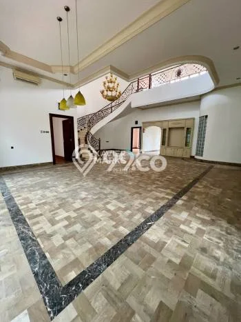 Ready to Use! Premium House LT 364m2 Desain Elegan di Araya Ready to Use! Premium House LT 364m2 Desain Elegan di Araya