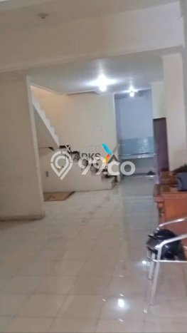 Ruko untuk Disewa di Pusat Malang Luas Bangunan 234m2 Ruko untuk Disewa di Pusat Malang Luas Bangunan 234m2