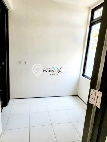 Siap Huni Rumah Minimalis & Modern LB 27m2 di Araya Siap Huni Rumah Minimalis & Modern LB 27m2 di Araya