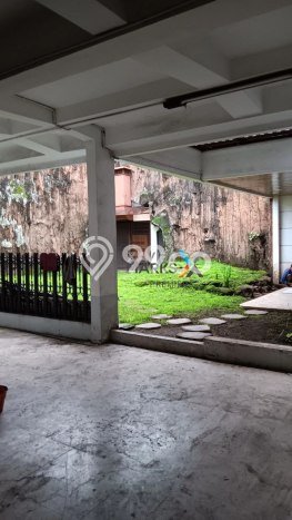 Rumah Bagus Siap Pakai Di Klojen Luas 579m2 Lokasi Strategis Rumah Bagus Siap Pakai Di Klojen Luas 579m2 Lokasi Strategis