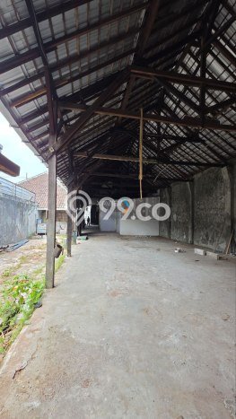 Unit Gudang Disewa Lokasi Blimbing, Malang Spesifikasi Luas Bangunan 500m2 Unit Gudang Disewa Lokasi Blimbing, Malang Spesifikasi Luas Bangunan 500m2